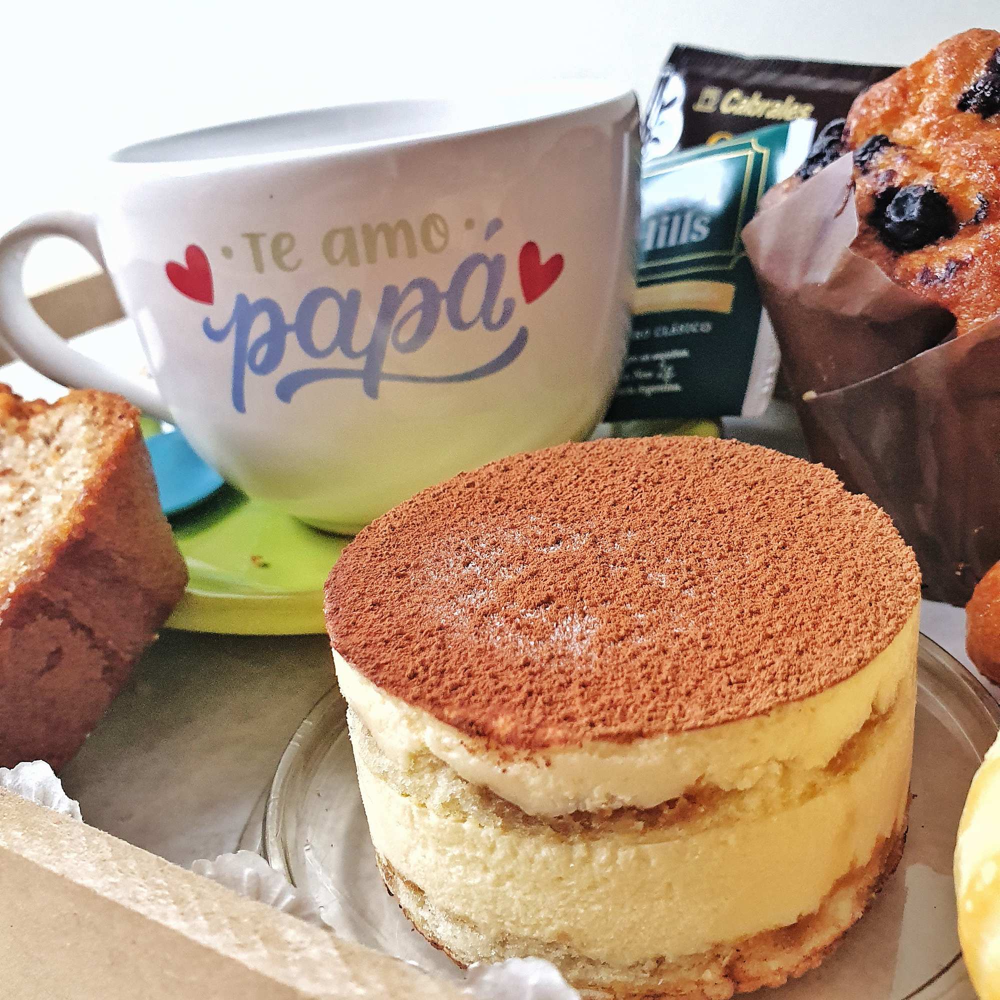 dia del padre con tazon desayuno